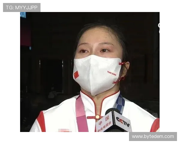 廖秋云训练完直接拎爱马仕去吃米其林，这日子过得比偶像剧还飘